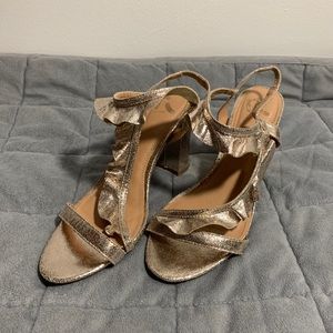 Gold ruffled heels!